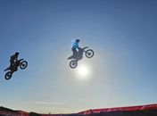 Adrenalina: Viva Motocross reúne mais de 15 mil espectadores na arena montada no Lago da Perucaba