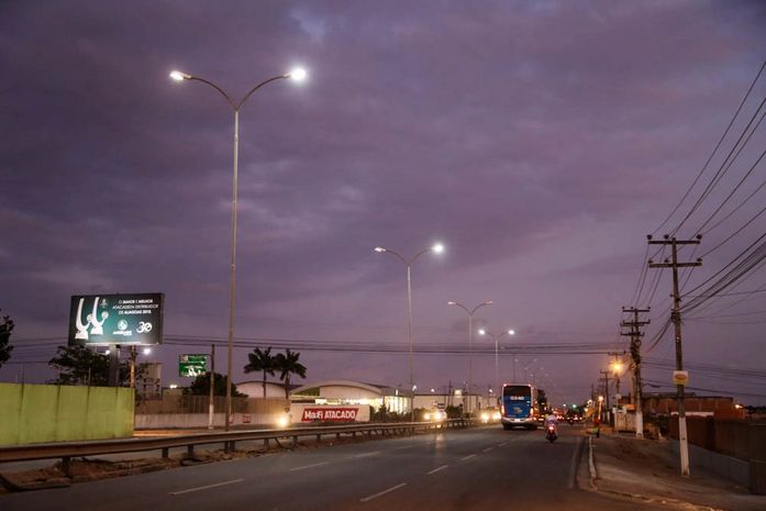 Prefeitura e Ministério Público religam iluminação de trecho da AL-220 em Arapiraca