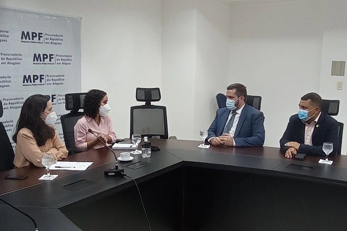 Leonardo Dias se reúne com Força Tarefa do MPF para discutir situação dos bairros em afundamento de solo