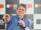 Tarcísio fica 1 ponto à frente de Lula em segundo turno, diz Datafolha