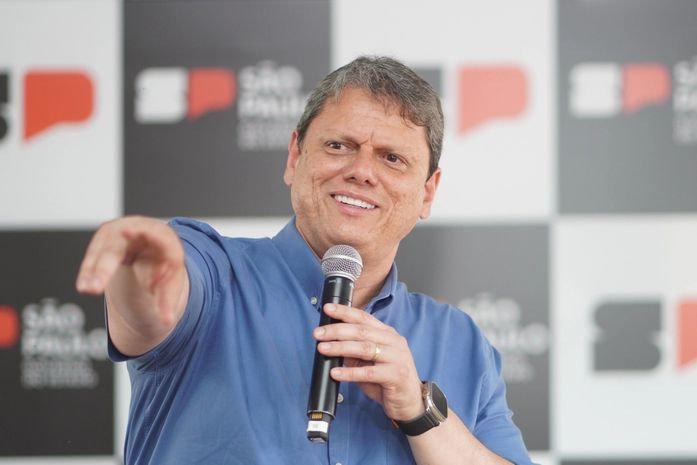 Tarcísio fica 1 ponto à frente de Lula em segundo turno, diz Datafolha