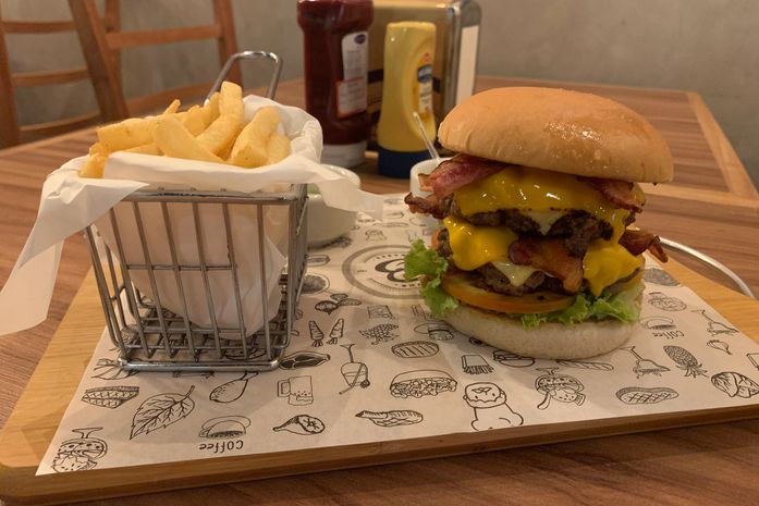 Franquia de bar e restaurante chega a Maceió em alto estilo