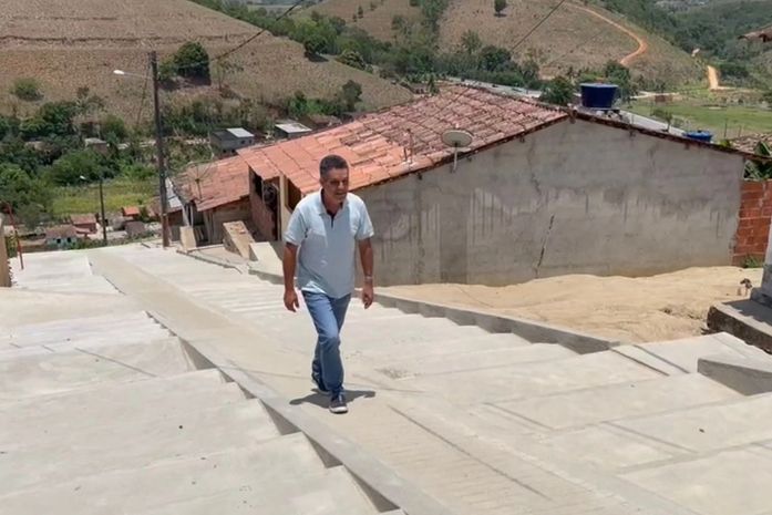 Prefeito Neno Freitas acompanha andamento do Minha Cidade Linda em Branquinha