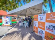 Feira de adoção busca tutores para cães e gatos de ONGs