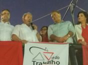Em Alagoas, Lula distribui afagos aos anfitriões “Renans”. É o esperado...