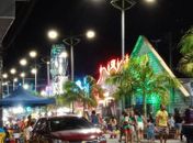 Criança de 11 anos fica ferida após choque elétrico em parque de diversão em AL