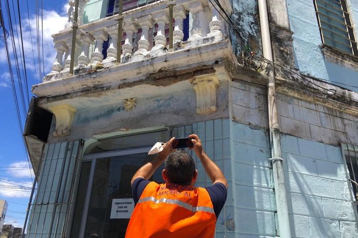 Defesa Civil realiza vistorias em edifícios e estabelecimentos do Centro de Maceió