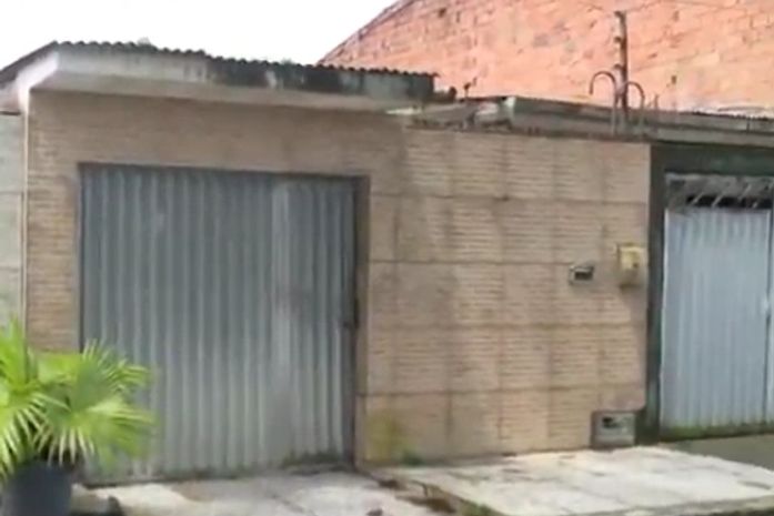 Idosa de 71 anos morre carbonizada após tentar se esconder de fogo embaixo da cama em Maceió