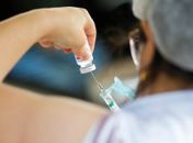 Limoeiro vacina pessoas com 29 anos contra a Covid-19