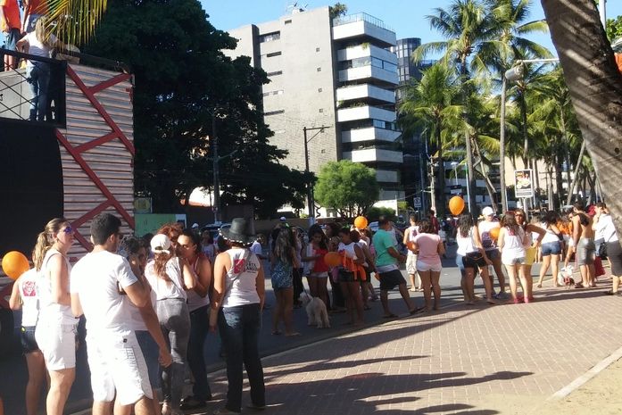 Ativistas fazem marcha em defesa dos animais e cobram políticas públicas