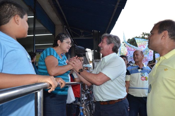 Silvano Barbosa circulando com Collor no Benedito Bentes