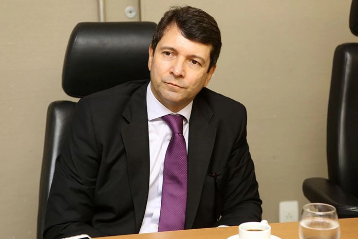 juiz Henrique Gomes de Barros Teixeira