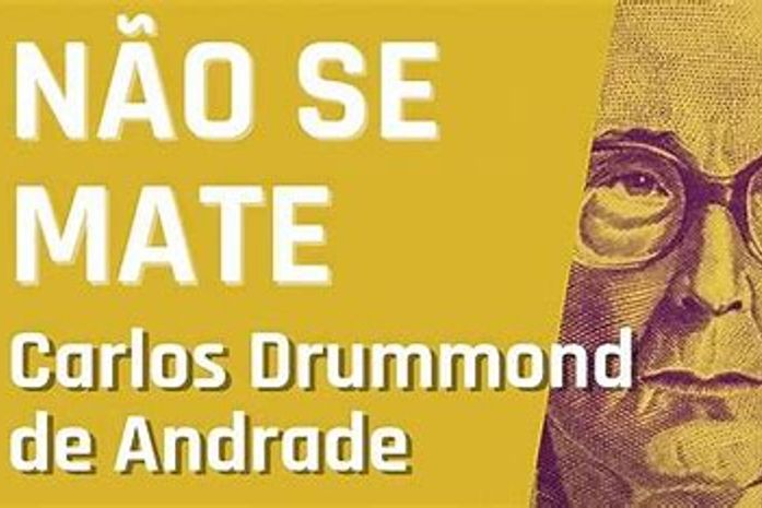 Um corpo morto estirado na estrada, coberto por um lençol da cabeça aos pés.
Mais um suicídio, em Alagoas