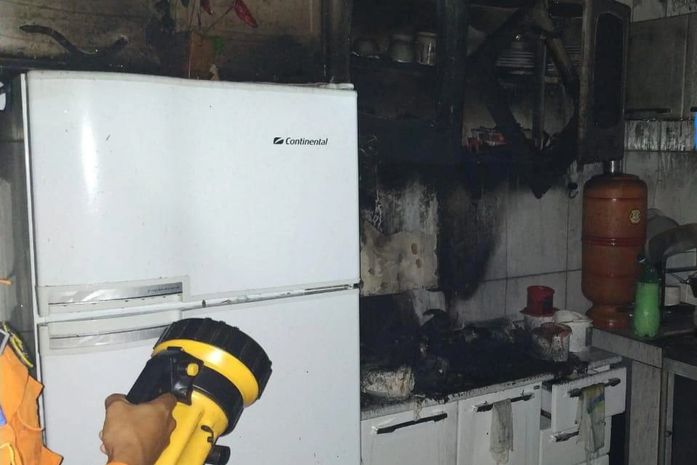 Incêndio deixa parte cômodos parcialmente destruídos