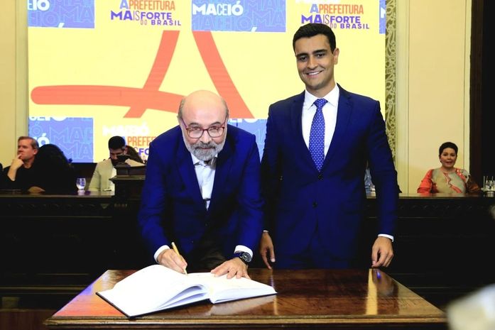 Irmão de PC Farias pode ser vice de JHC e 'desengavetar histórias'