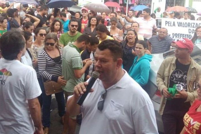 Sinteal e trabalhadores acionarão secretário de Teófilo na Justiça