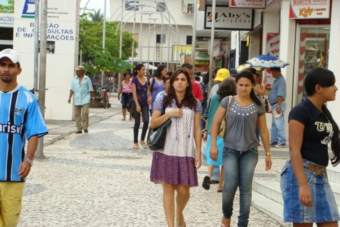 Procon Arapiraca realiza pesquisa de preços para o Dia dos Namorados