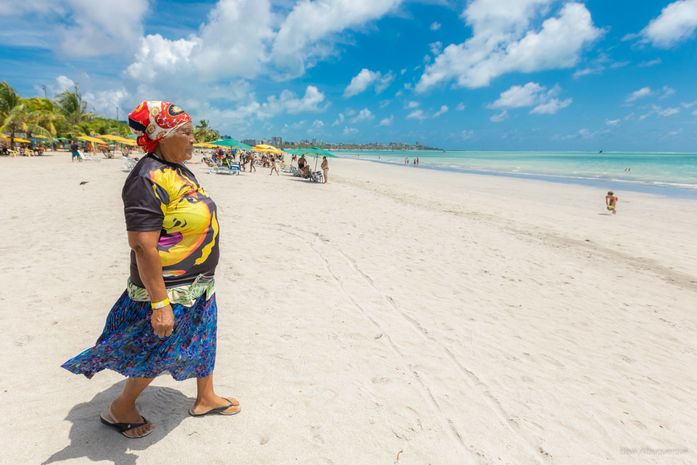  Maria,do Quilombo Lagoa do Algodão realizou um desejo guardado a 7 chaves, durante 75 anos. Ela conheceu o mar, de Maceió.