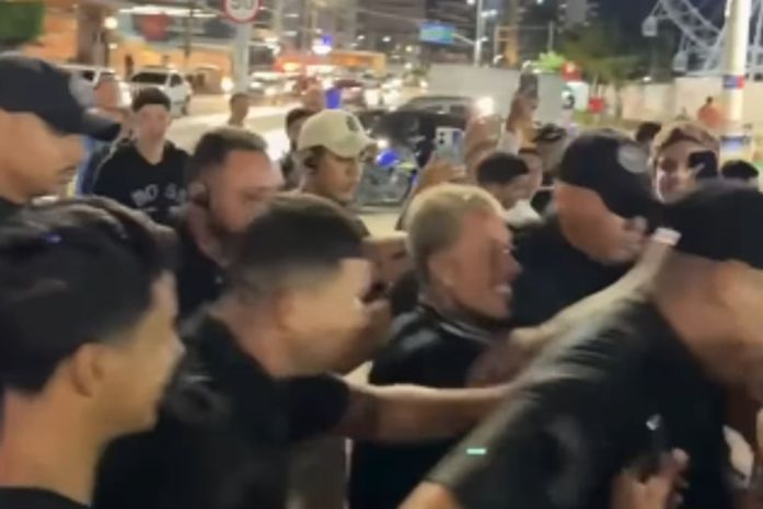 Chegada de MC Daniel para partida contra influencer alagoano provoca tumulto na Pajuçara