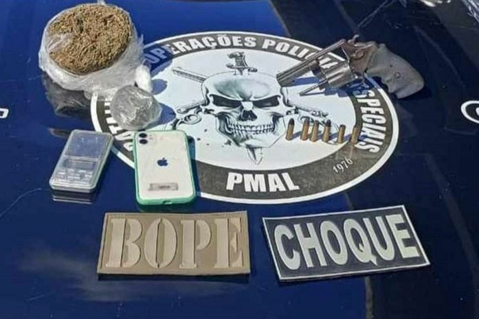 Suspeito de matar adolescente na praia da Barra de São Miguel é morto em confronto com a polícia