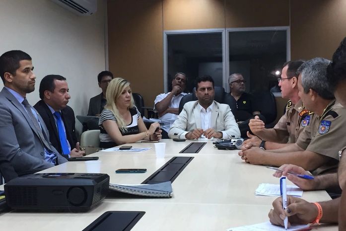 Coletiva aborda morte de militar