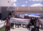 Professores de São Sebastião realizam protesto cobrando mais valorização