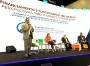 Rodrigo Buarque destaca desafios do financiamento e da execução do SUS durante Grande Mesa da Saúde no CONGOV Brasil 2026