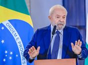 A esquerda que bate em Lula e no governo