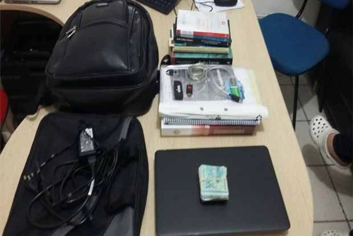 Materiais recuperados pela polícia