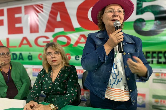 Tereza Nelma investe na compra e distribuição de alimentos da agricultura familiar