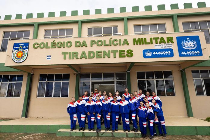 Educação divulga lista da segunda chamada para matrículas no Colégio Tiradentes