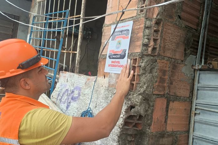 Maceió: 130 famílias foram retiradas de áreas de risco em 2025