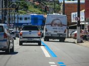 Faixa exclusiva do transporte coletivo recebe nova pintura