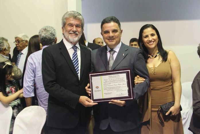 Prefeito Kil Freitas recebe título de cidadão de Juazeiro do Norte, capital da fé nordestina