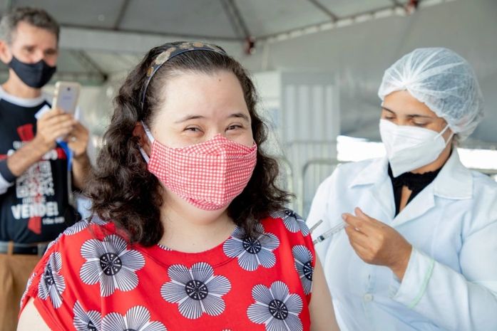 Capital alagoana segue imunizando pessoas com comorbidades