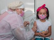 Maceió inicia vacinação contra Covid em crianças de 6 meses a 2 anos com comorbidades nesta segunda (21)