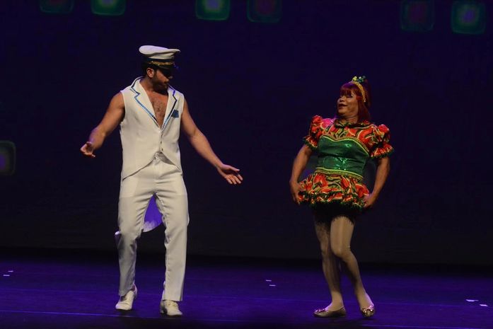 Peça “Cinderela em: toda cidade tem” chega a Maceió