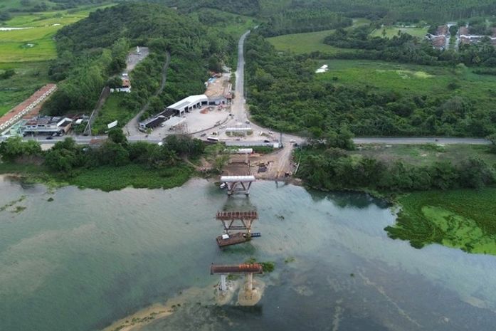 Construção de ponte que ligará Penedo/AL a Neópolis/SE segue avançando