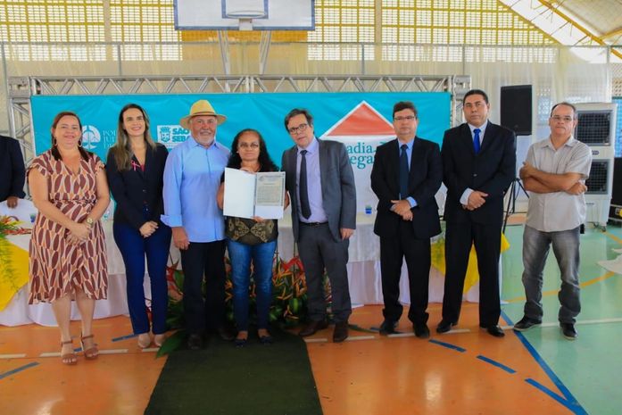 Cerca de 500 famílias de São Sebastião são beneficiadas com regularização de imóveis