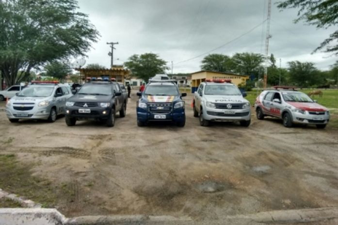 PRF e PMs de Alagoas e Pernambuco desarticulam quadrilha de assaltantes de bancos