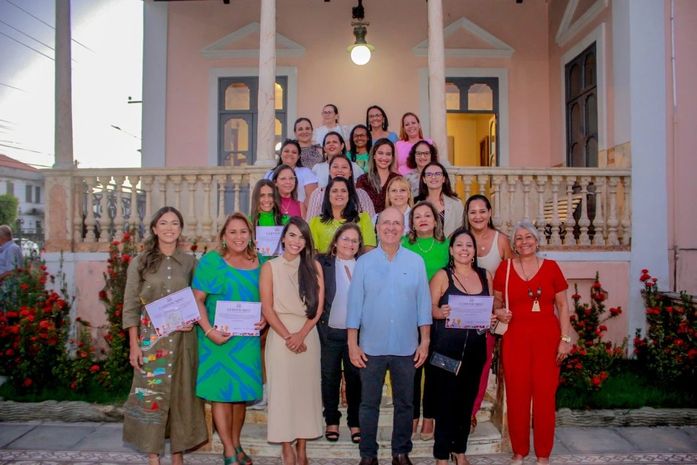 Prefeito Ronaldo Lopes empossa componentes do Conselho Municipal dos Direitos da Mulher