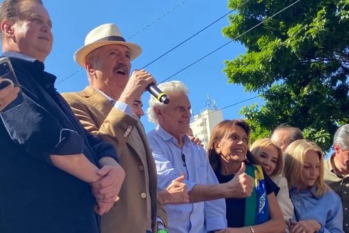 Aldo Rebelo, a presença-surpresa na convenção do PSD de Ronaldo Caiado