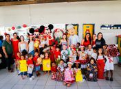 Crianças vivem a magia do natal e recebem presentes do Papai Noel com campanha do Viver Melhor

