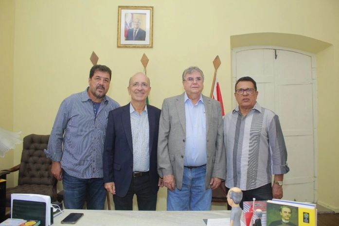 Prefeito Ronaldo Lopes faz novas mudanças no primeiro escalão do governo e no SAAE