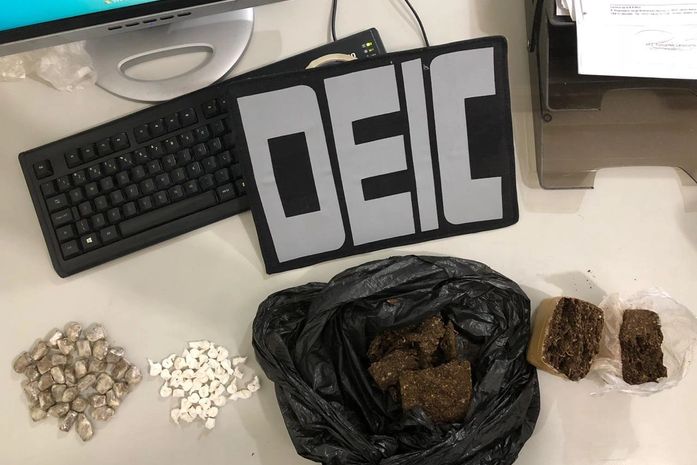 Material apreendido com a dupla