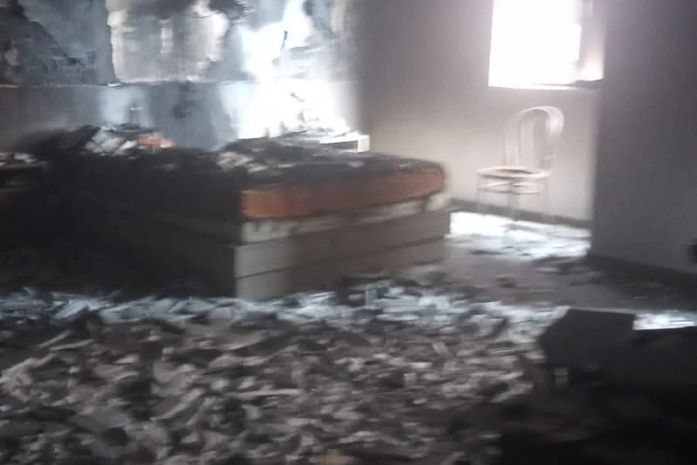 Incêndio destrói cômodo de apartamento no bairro da Ponta Verde, em Maceió