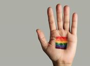 Homofobia: homem é indiciado após assediar e agredir casal de mulheres no Litoral Norte