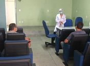 Motoristas de transporte intermunicipal de Santana do Mundaú recebem orientações quanto à prevenção do coronavírus