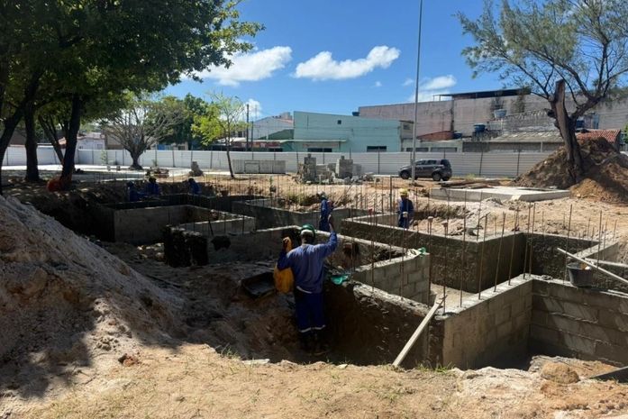 Praça da Faculdade passa por requalificação completa