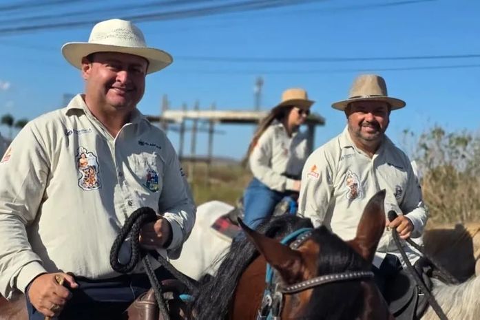 Câmara Municipal de Arapiraca prestigia chegada da Cavalgada de Nossa Senhora do Bom Conselho